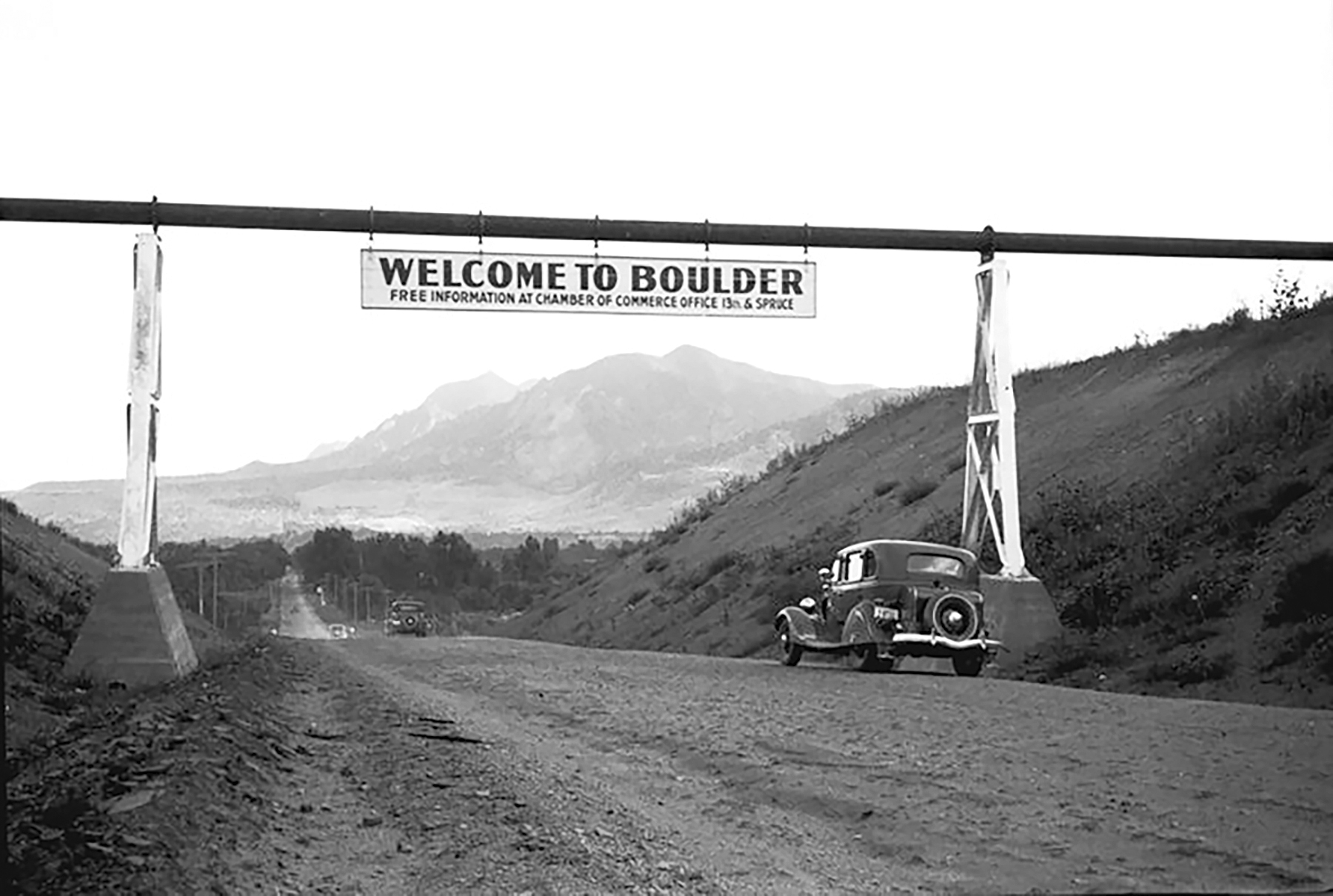 boulder_sign_and_seal_photo_1